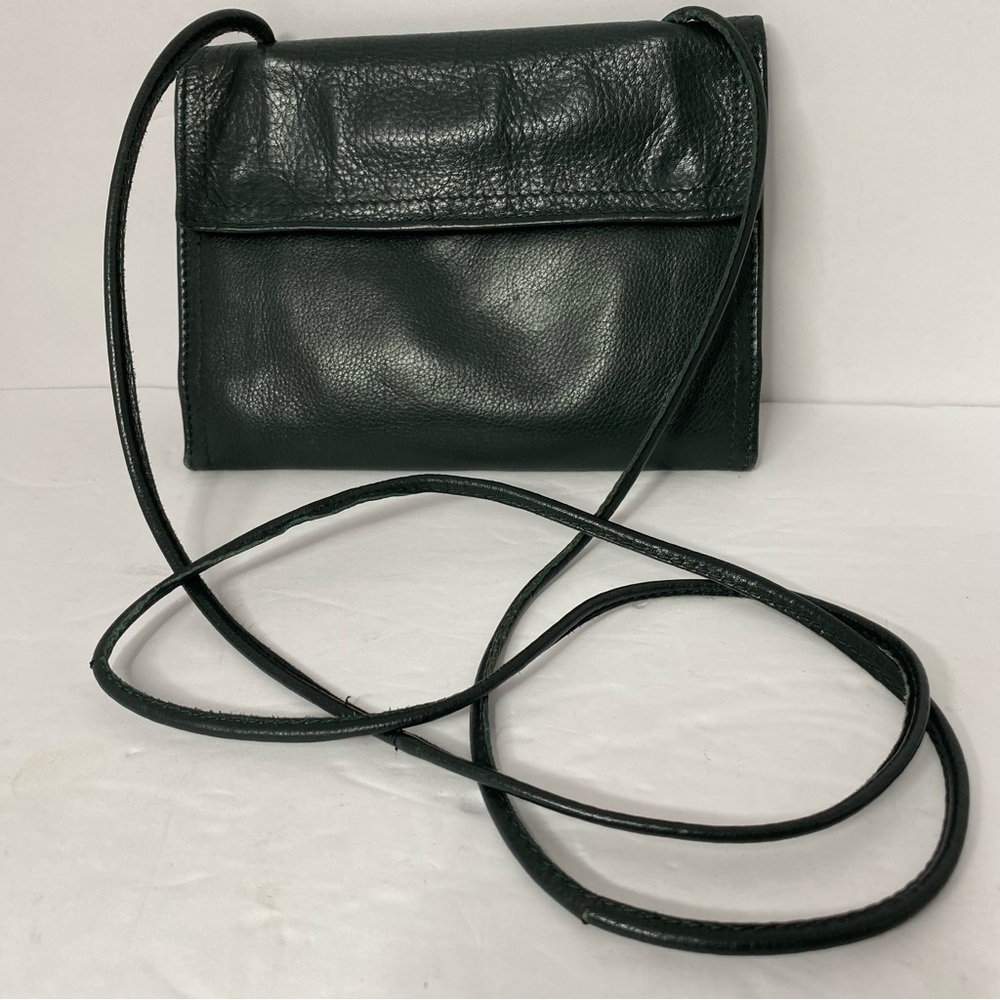 Women’s Kenneth Cole New York Green Leather Crossbody Wallet Purse